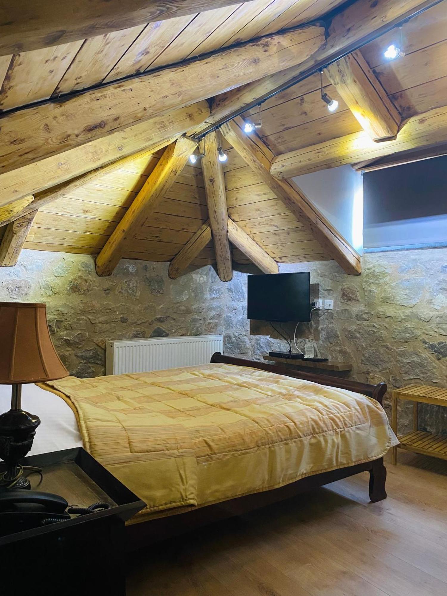 Alexandros Guesthouse Arachova Buitenkant foto