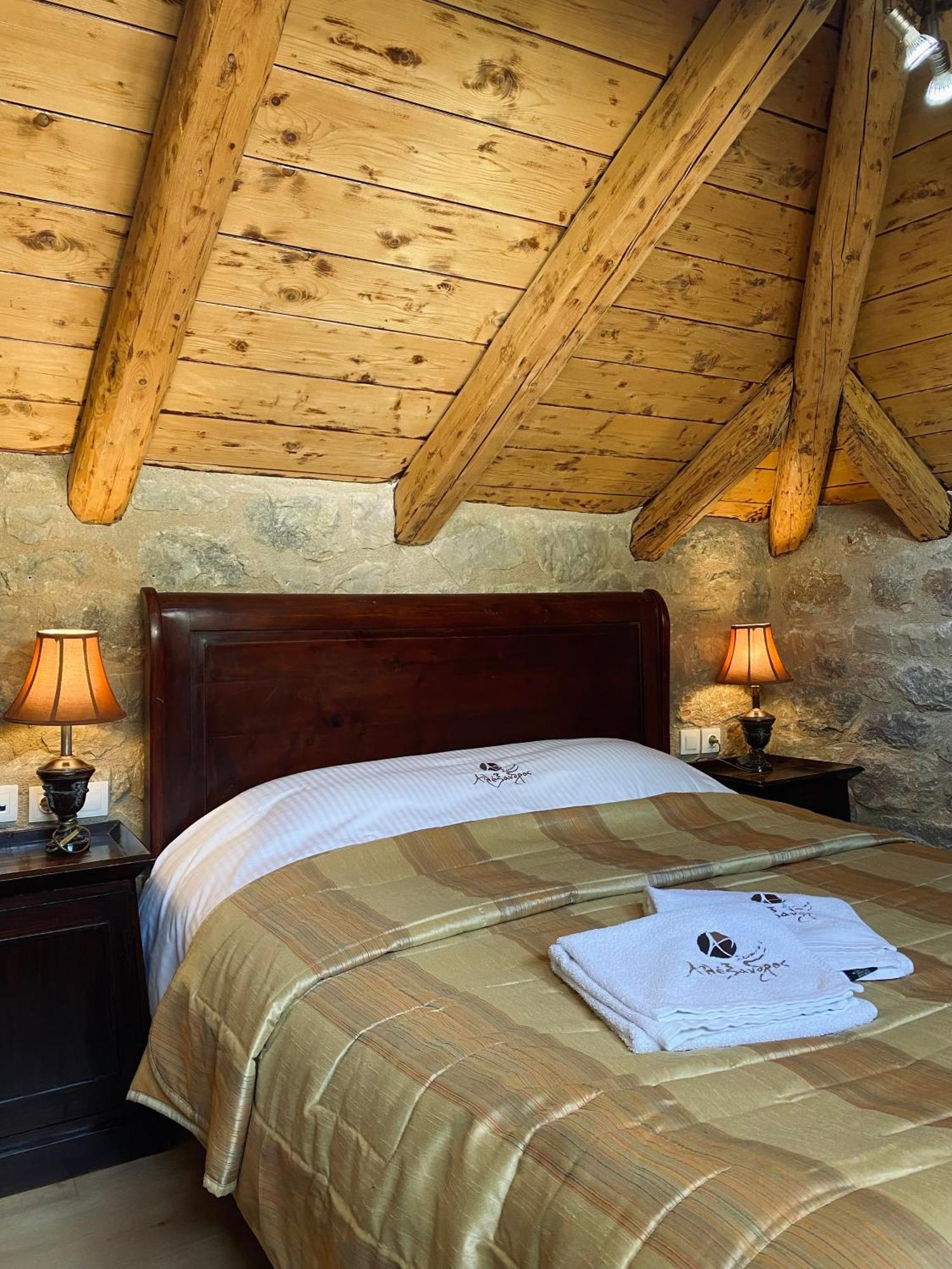 Alexandros Guesthouse Arachova Buitenkant foto