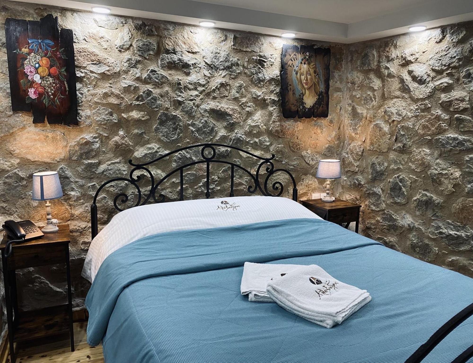 Alexandros Guesthouse Arachova Buitenkant foto