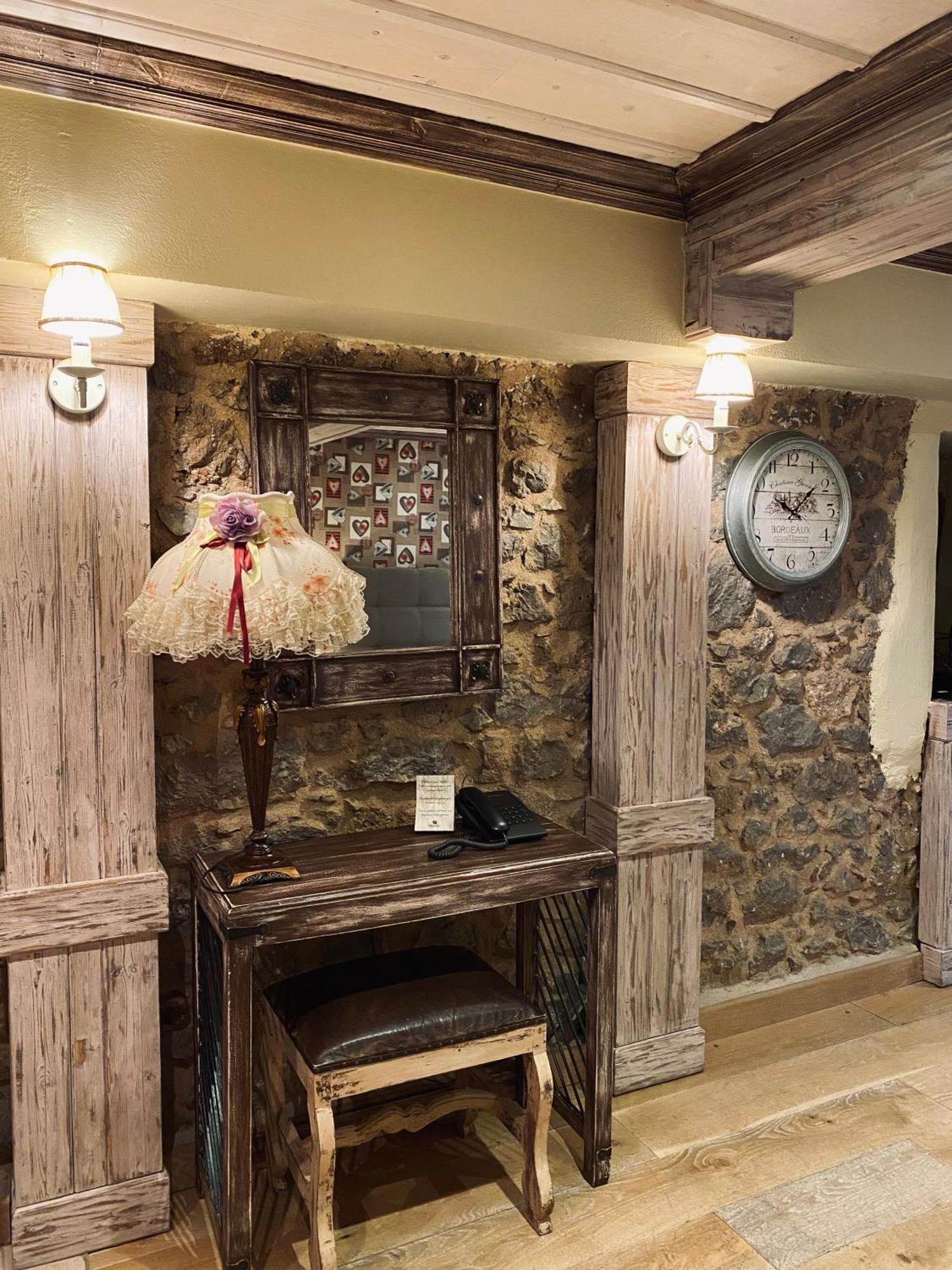 Alexandros Guesthouse Arachova Buitenkant foto
