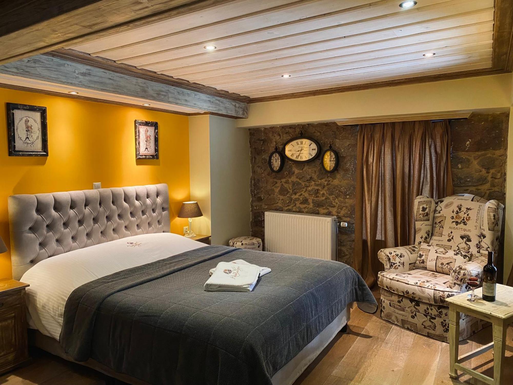 Alexandros Guesthouse Arachova Buitenkant foto