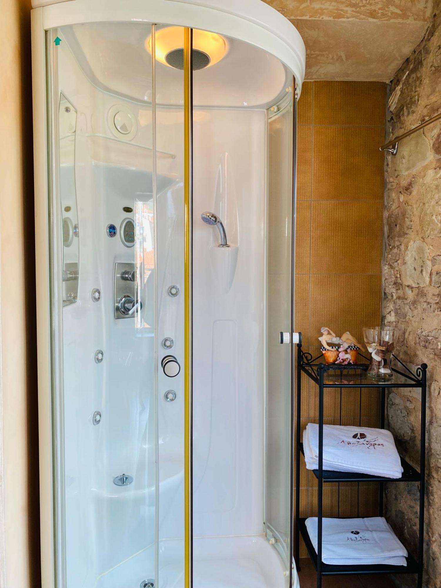 Alexandros Guesthouse Arachova Buitenkant foto